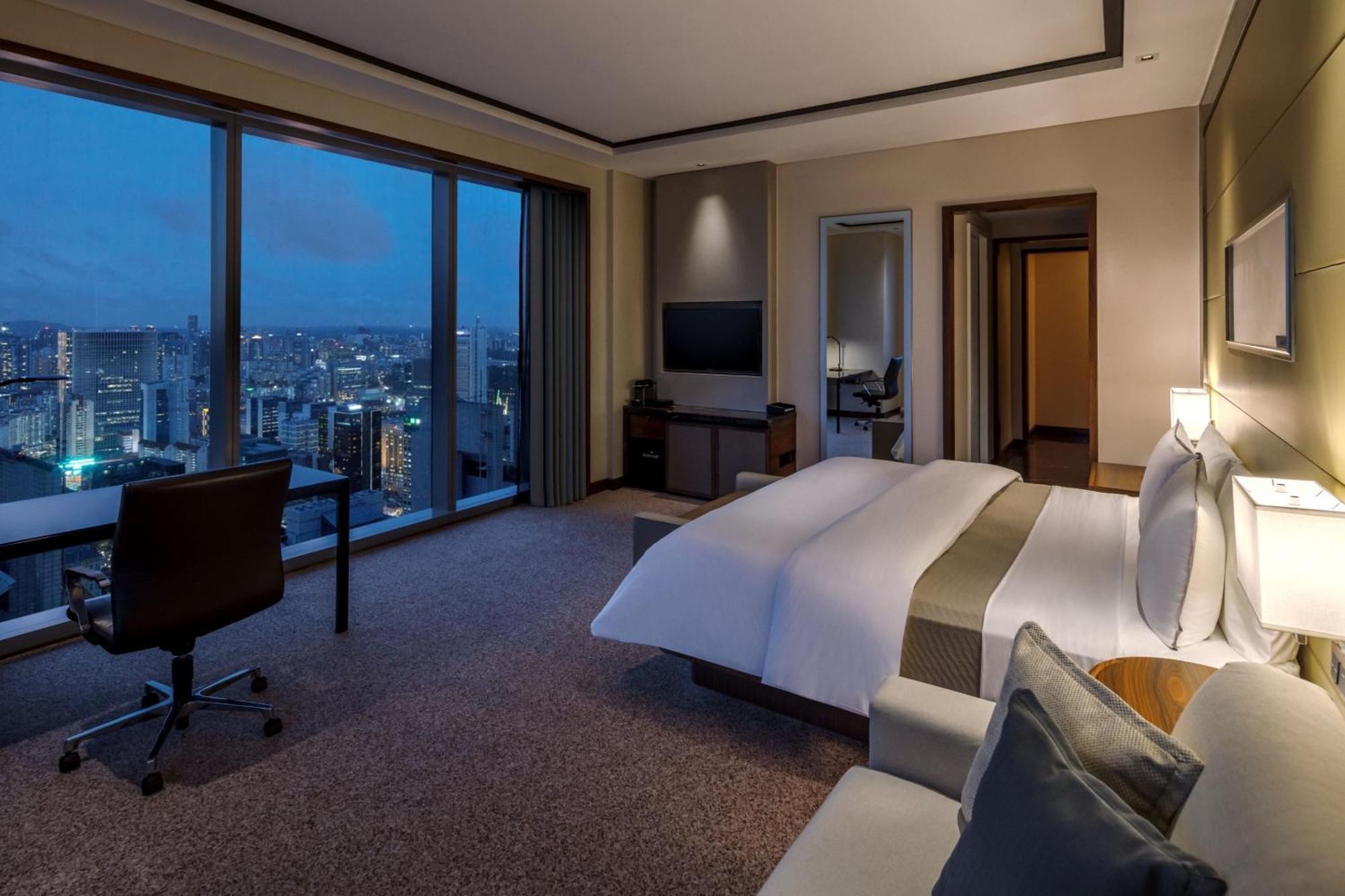 The Westin Singapore Exterior photo